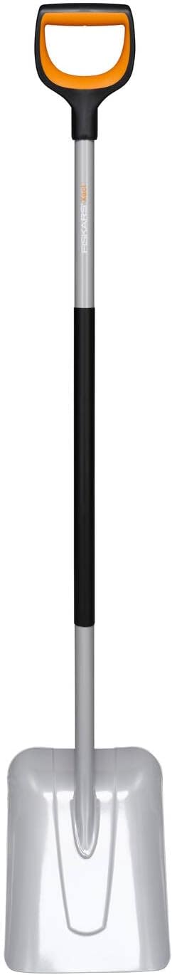 Fiskars Xact 1066731 Shovel for Lifting and Moving Bulk and Snow Length: 130 cm Reinforced Boron Steel Sheet Black/Orange