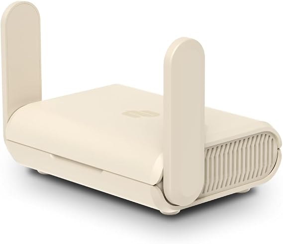 ExpressVPN Aircove Go Portable Wi-Fi 6 VPN Router Protect Unlimited Devices Free 30-Day ExpressVPN Trial International (UK EU AU NZ Version)