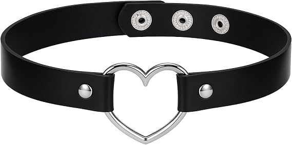 Leather Heart Choker, Adjustable Black PU Necklace for Women - Gothic Punk Collar with Heart Pendant, Goth Chokers for Cosplay, Catwoman Costume & Gothic Jewelry