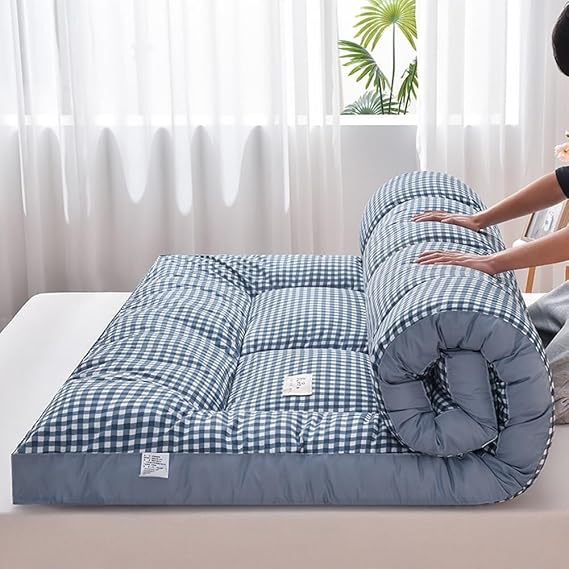 Foldable and Portable Japanese Futon, Soft and Breathable Tatami Mattress, Perfect for Sofa, Floor Or Small Spaces