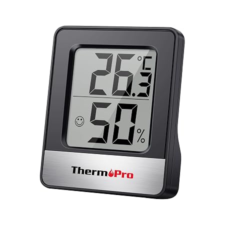 ThermoPro TP49B Mini Dijital İç Mekan Termometre ve Nem Ölçer, Gülen Yüz İkonlu Oda Sensörü, Mıknatıslı Isı Takip Cihazı (Siyah)