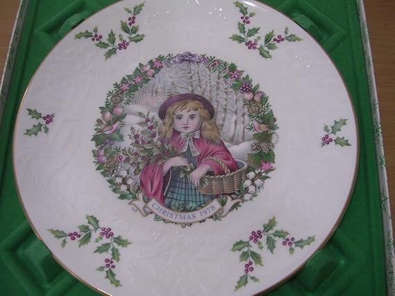 Royal Doulton Christmas Plate 1978 Child Gathering Holly - 2nd in Series