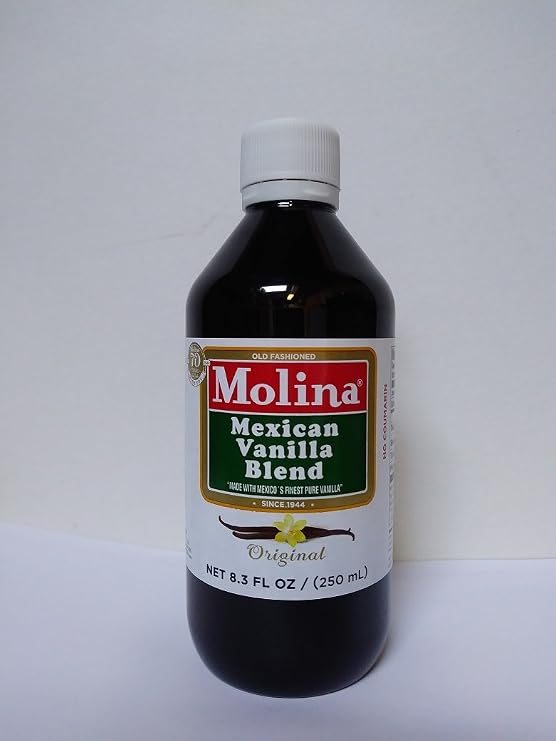 Molina Vanilla - Mexican Vanilla 8.3 FL oz / 250 ml by Molina