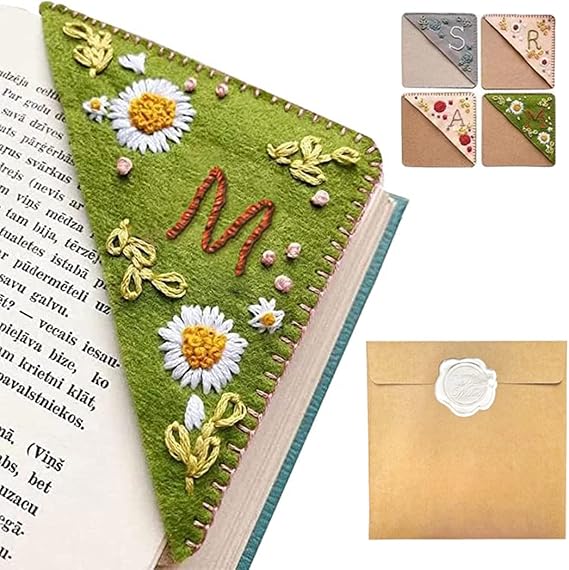 Personalized Hand Embroidered Corner Bookmark, 26 Letters Hand Stitched Felt Corner Letter Bookmark, Cute Flower Embroidery Bookmarks for Book Reading Lovers Meaningful Gift (Summer,M