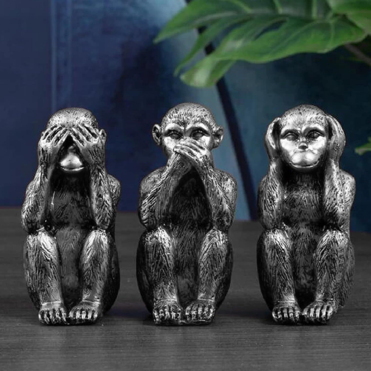 Gcroet 3PCS Three Wise Monkeys Figurine - Minimalist Resin Monkey Figurines for Desk, Shelf Decor - Hear See Speak No Evil Home Office Accents