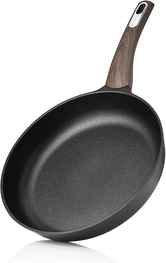 SENSARTE 11 Inch Nonstick Frying Pan Skillet Omelette Pan Cooking Pan with Woodgrain Handle,Egg pan Chef's Pans for All Stove Tops,Healthy and Safe Nonstick Cookware,PFOA Free,Induction Compatible