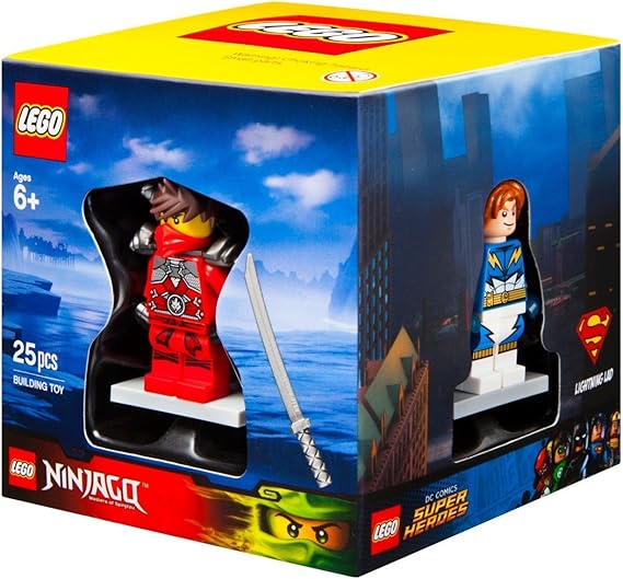 LEGO 4 Minifigures Boxed Giftset Cube 2015 - Superheroes, Chima, Ninjago, and City Themes