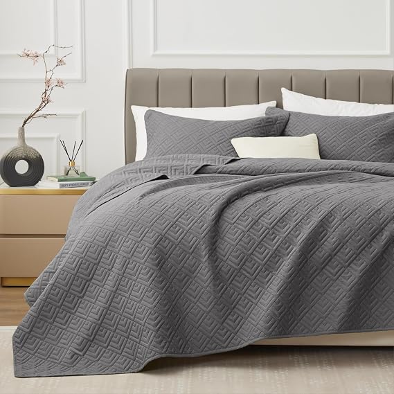 EXQ Home Quilt Set Queen Size Summer Squares Pattern Grey Bedspread | Bedding Set For All Season Use, Soft & Breathable Coverlet,3-Piece Set Includes 2 Shams, Machine Washable